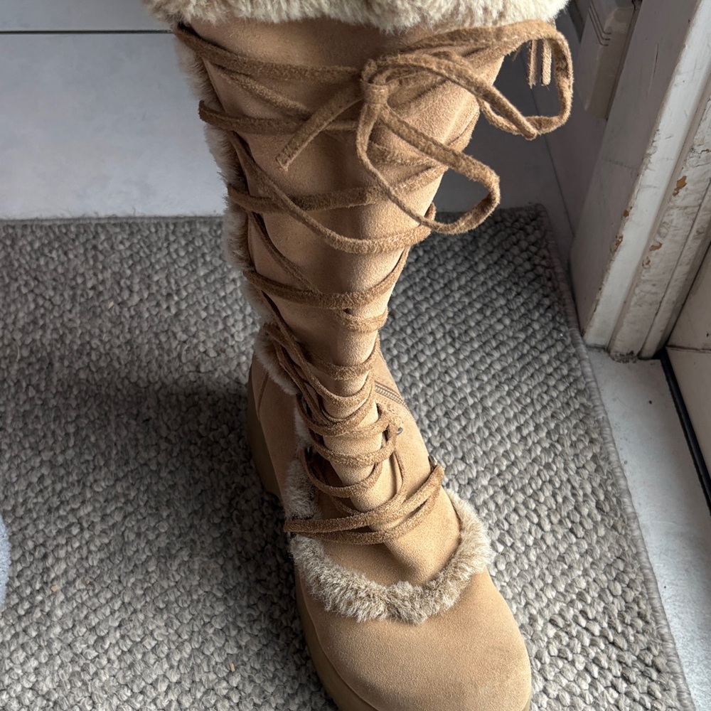 Report Tan Lace-Up Fur Boots